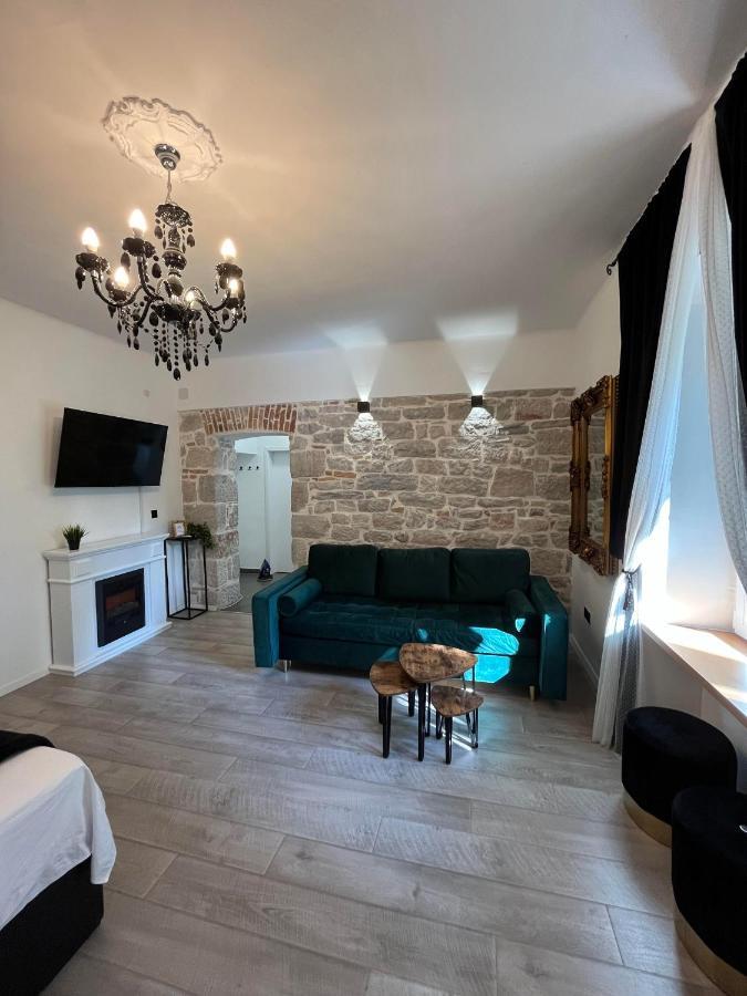 Luxury Heritage Apartment Zara Antica المظهر الخارجي الصورة